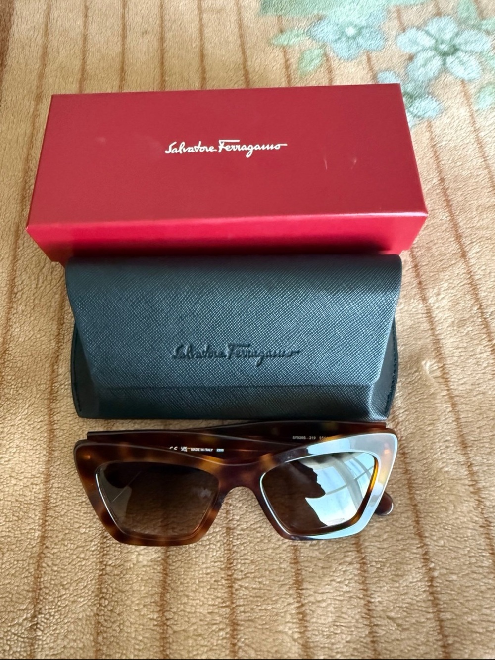 Salvatore Ferragamo Tortoiseshell Sunglasses - Brown and Black Accents